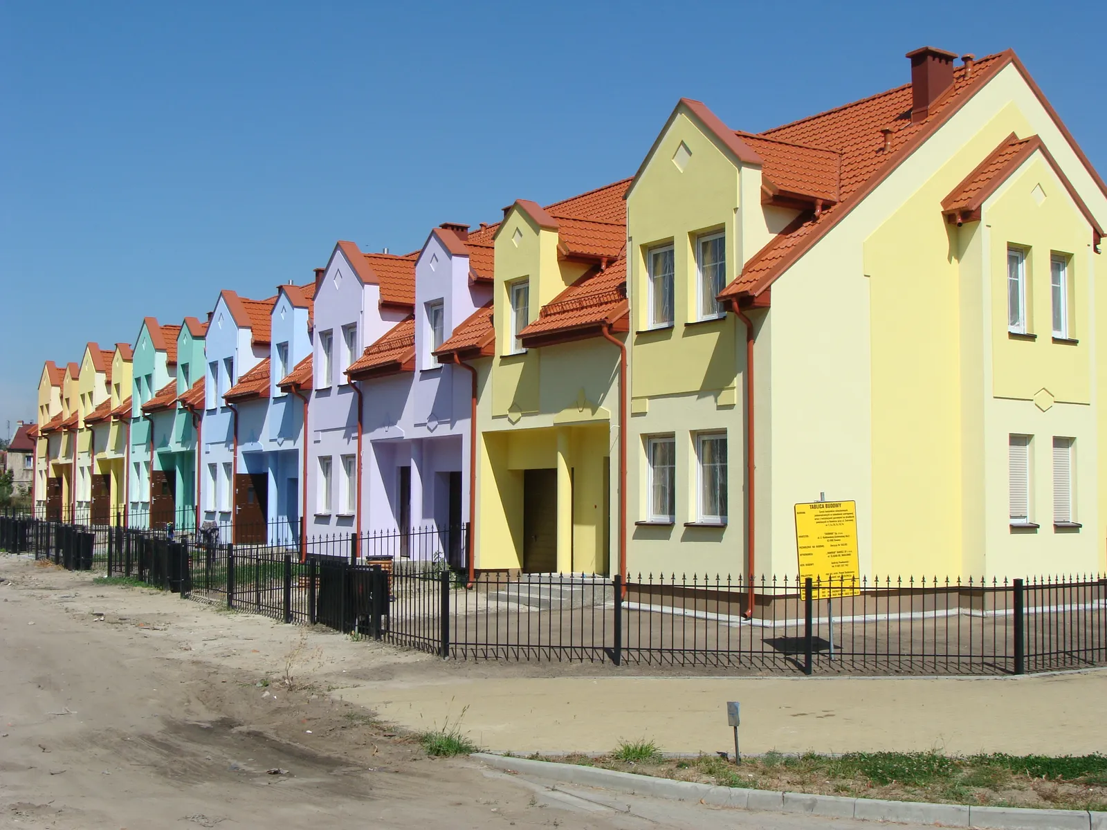 Rawicz, Żwirowa 7-7e
